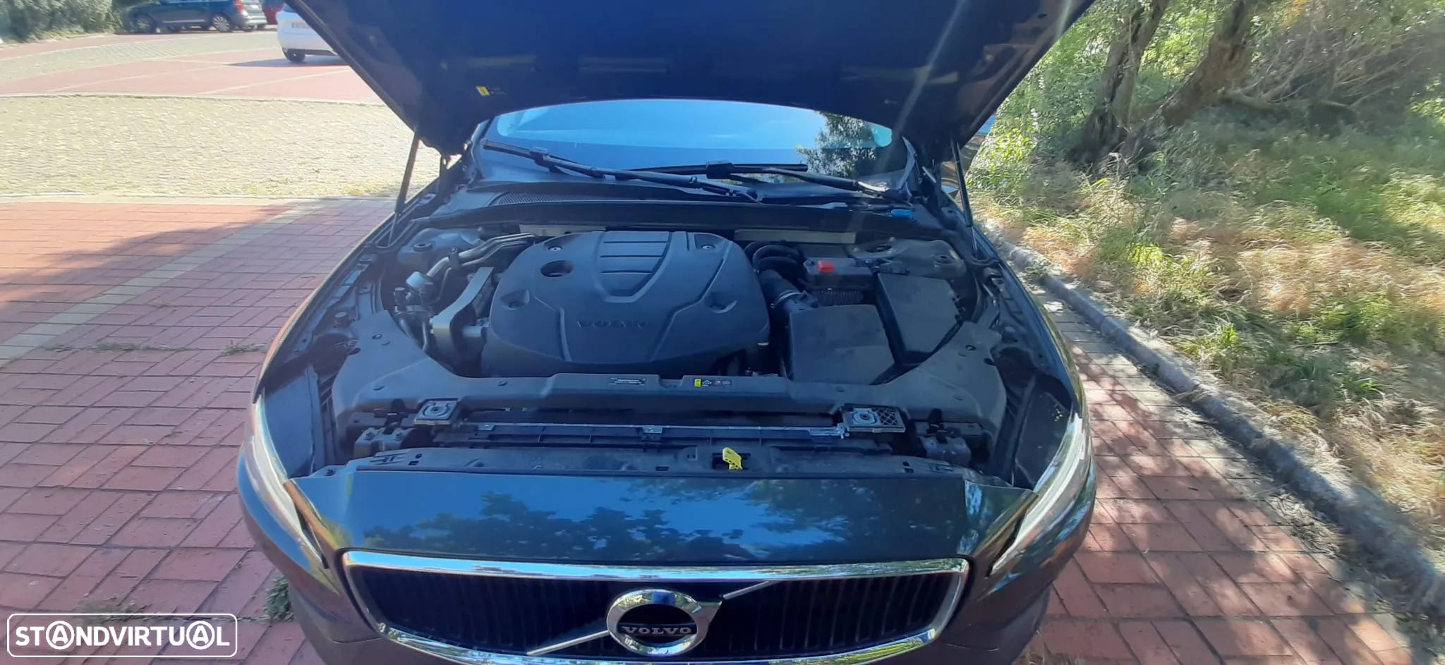 Volvo V60 2.0 D3 Momentum Geartronic - 45