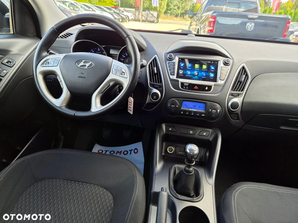Hyundai ix35 1.7 CRDi 2WD Fifa World Cup Edition - 8