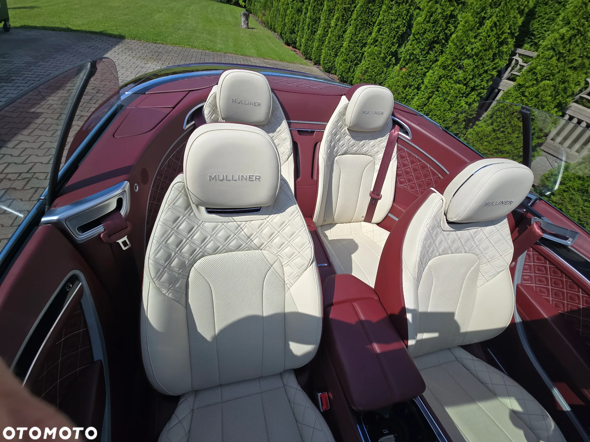 Bentley Continental GT New Convertible V8 Mulliner - 13