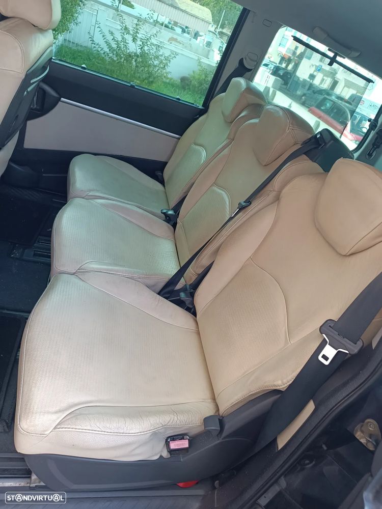 Peugeot 807 2.2 HDi - 14