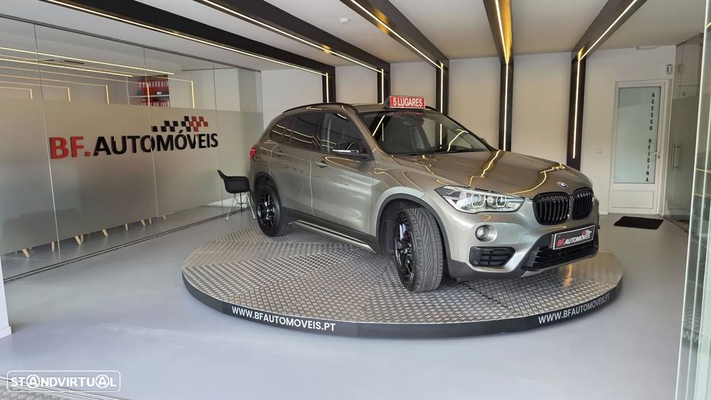 BMW X1 18 d sDrive Auto Line Sport - 5