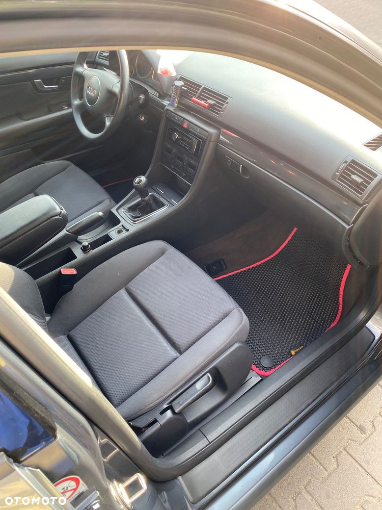 Audi A4 Limousine 1.6 - 10