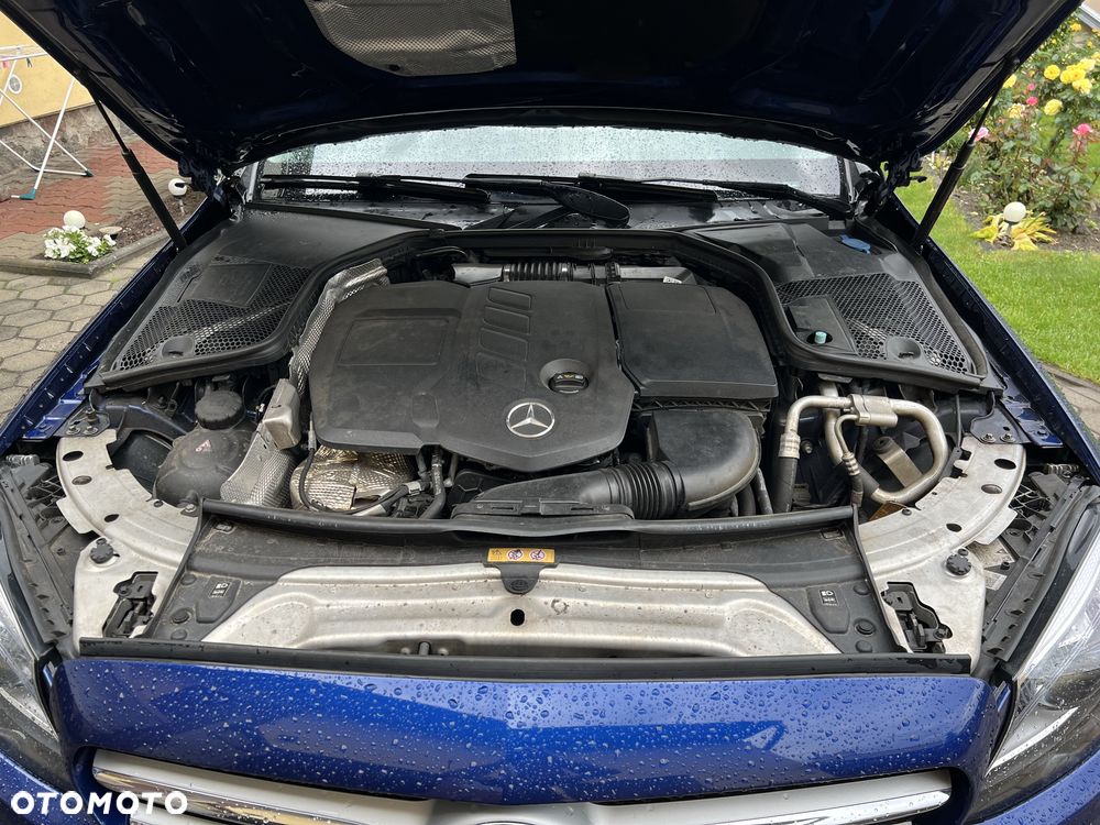 Mercedes-Benz C-Class 2019 photo 5
