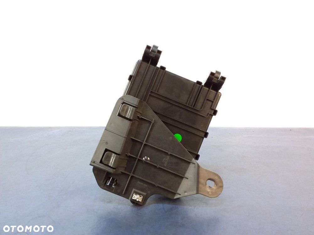 CADILLAC CTS III SKRZYNKA BEZPIECZNIKÓW 23134073 - 2