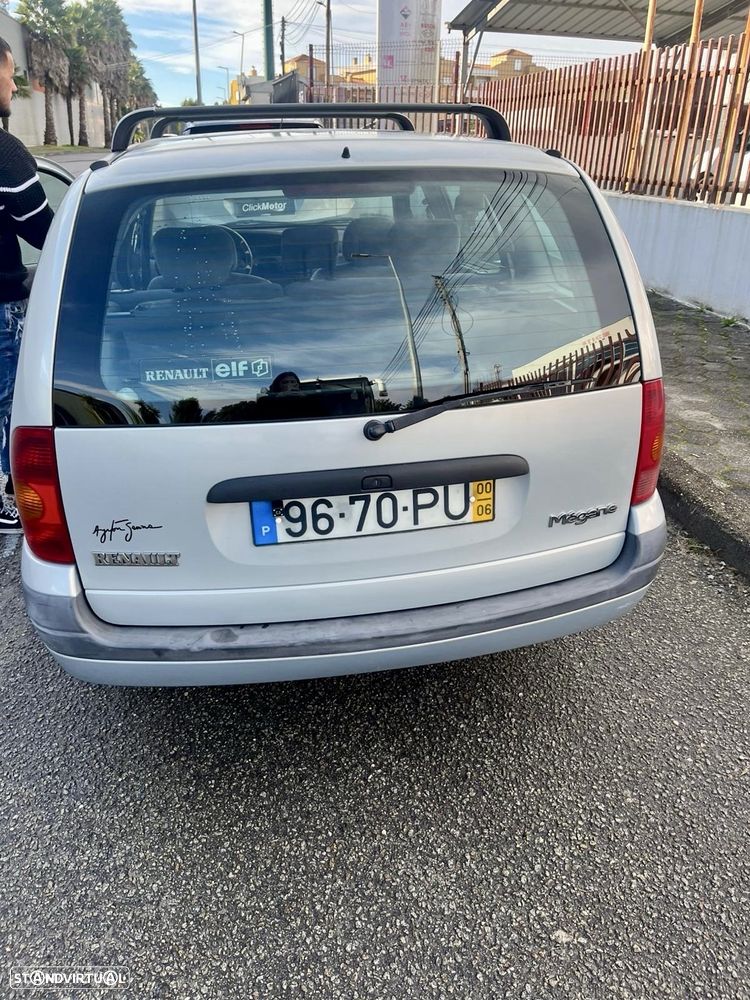 Renault Mégane Break 1.4 16V Authentique - 10