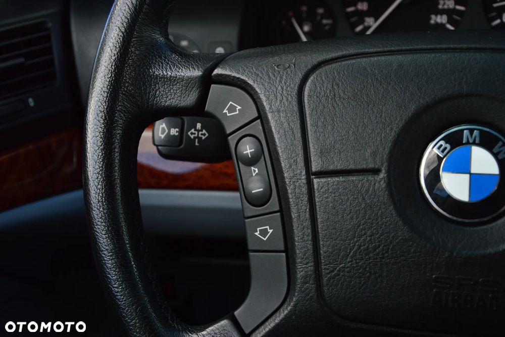 BMW Seria 5 - 27