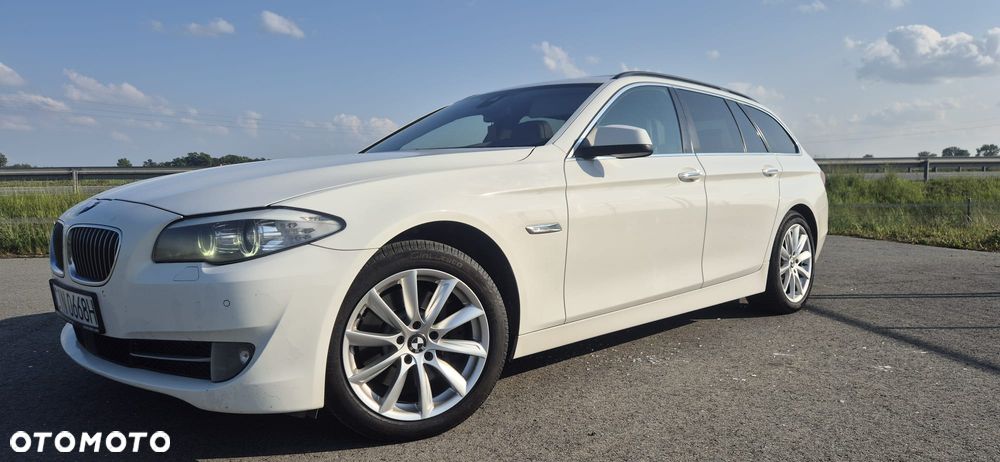 BMW Seria 5 525d xDrive - 3
