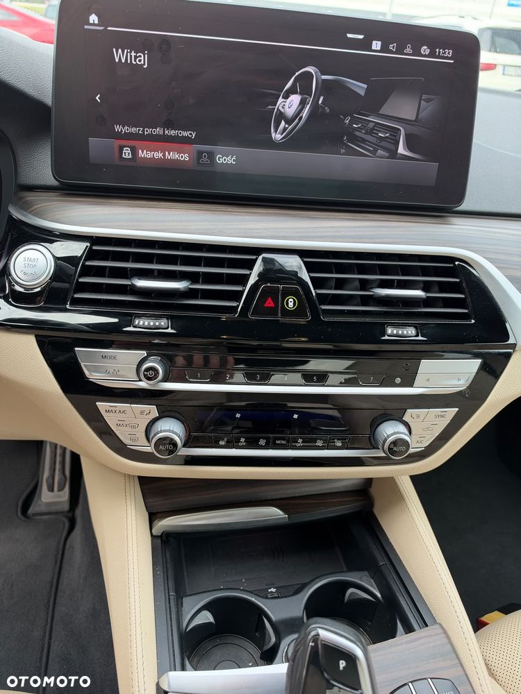 BMW Seria 5 530d xDrive mHEV M Sport sport - 6