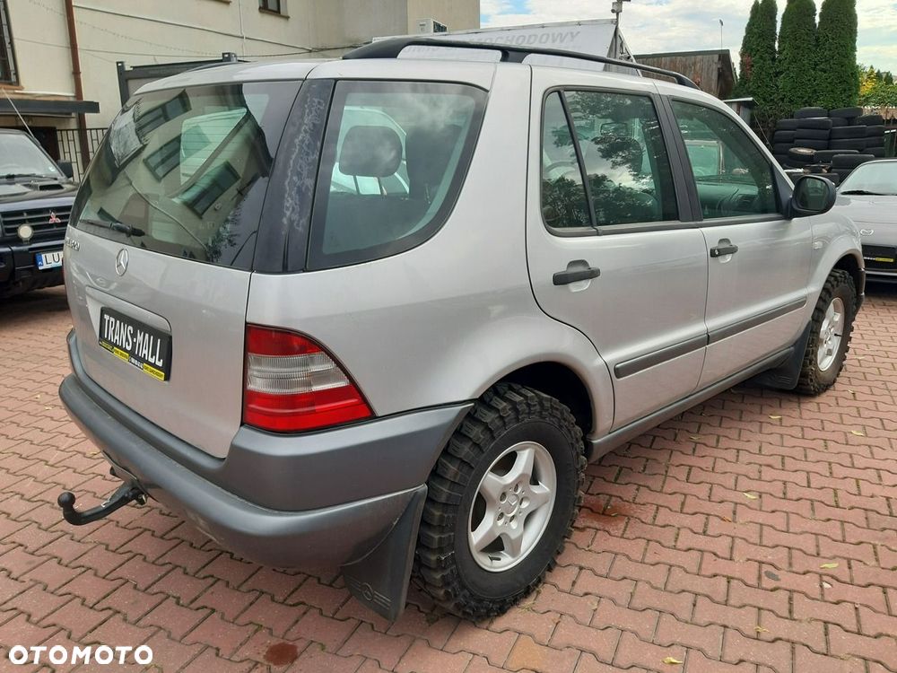 Mercedes-Benz ML 2000