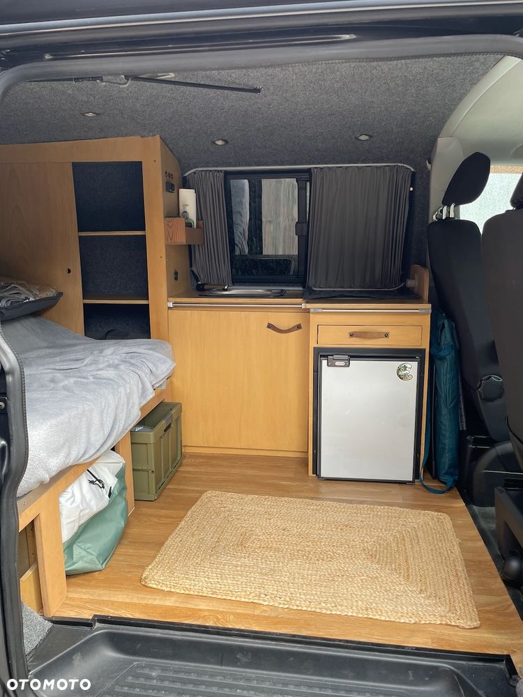Volkswagen California - 17