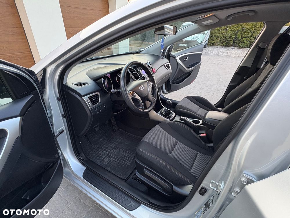 Hyundai i30 1.4 CRDi Trend - 17