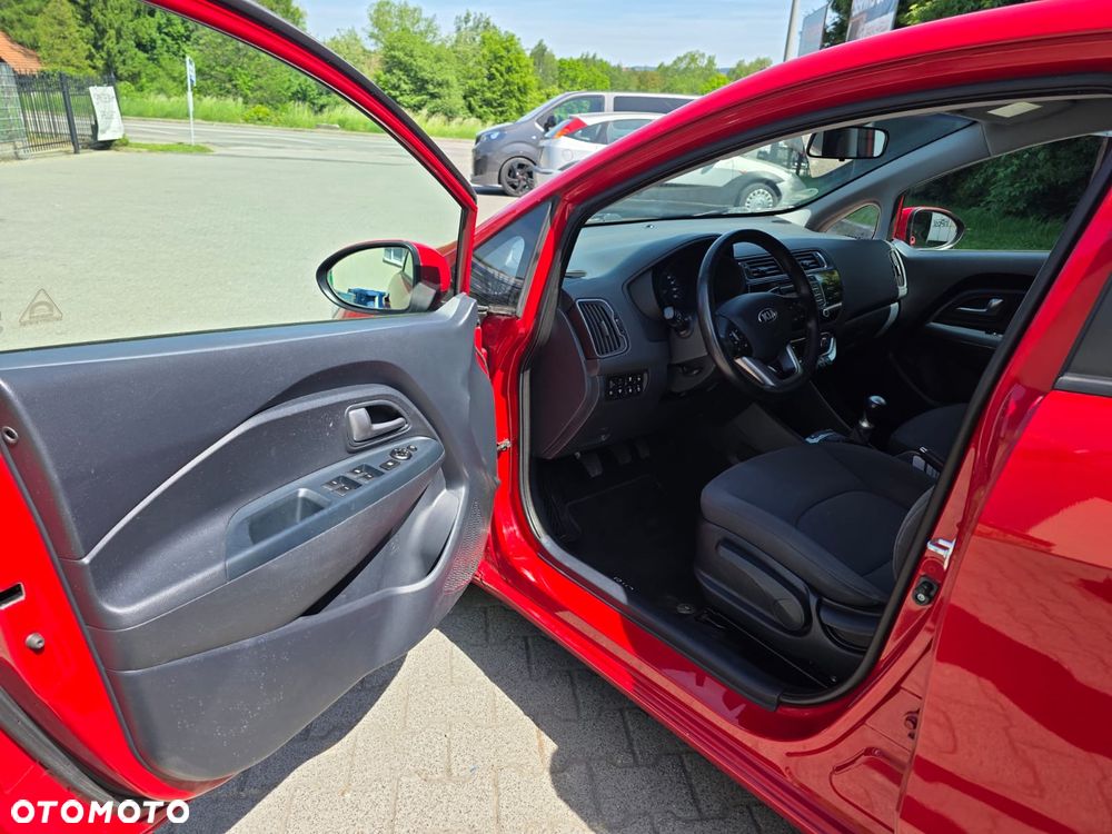 Kia Rio 1.2 Dream Team Edition - 7