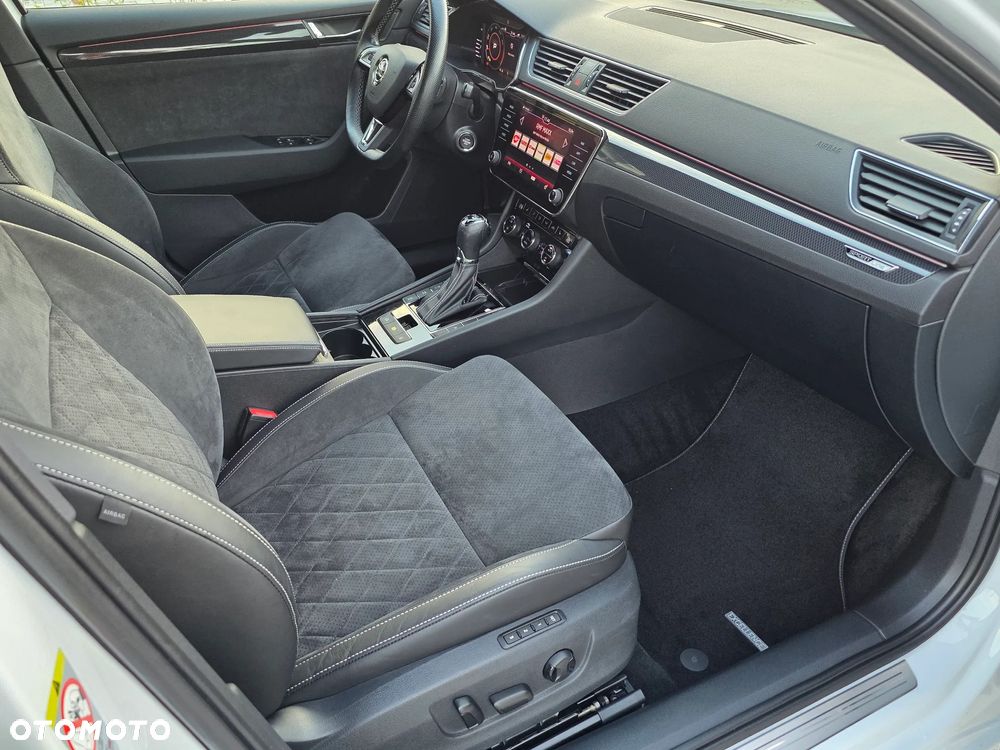 Skoda Superb 2.0 TSI 4x4 Sportline DSG - 12