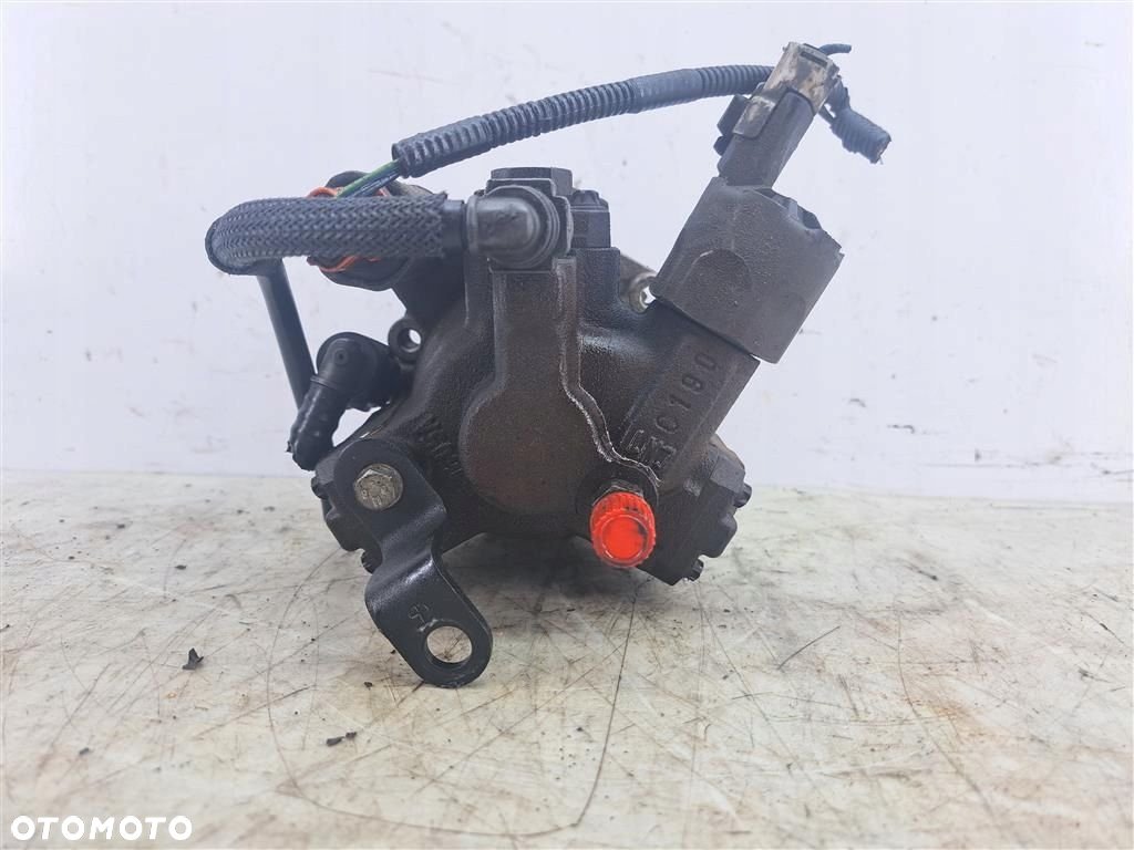 Pompa wtryskowa Ford Fiesta MK5 1.4 DIESEL 1999-2002R SIEMENS - 3