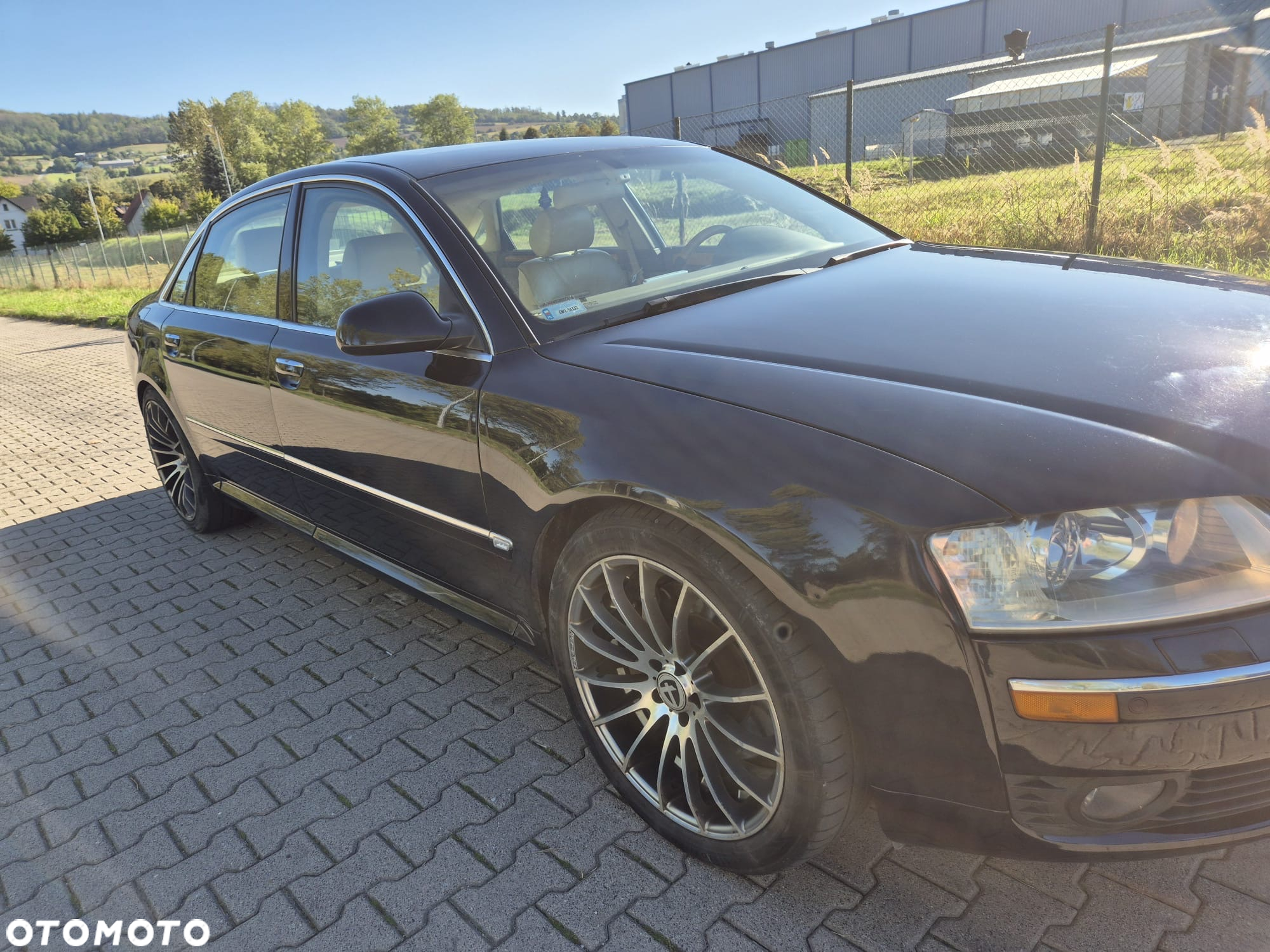 Audi A8 4.2 L Quattro - 6
