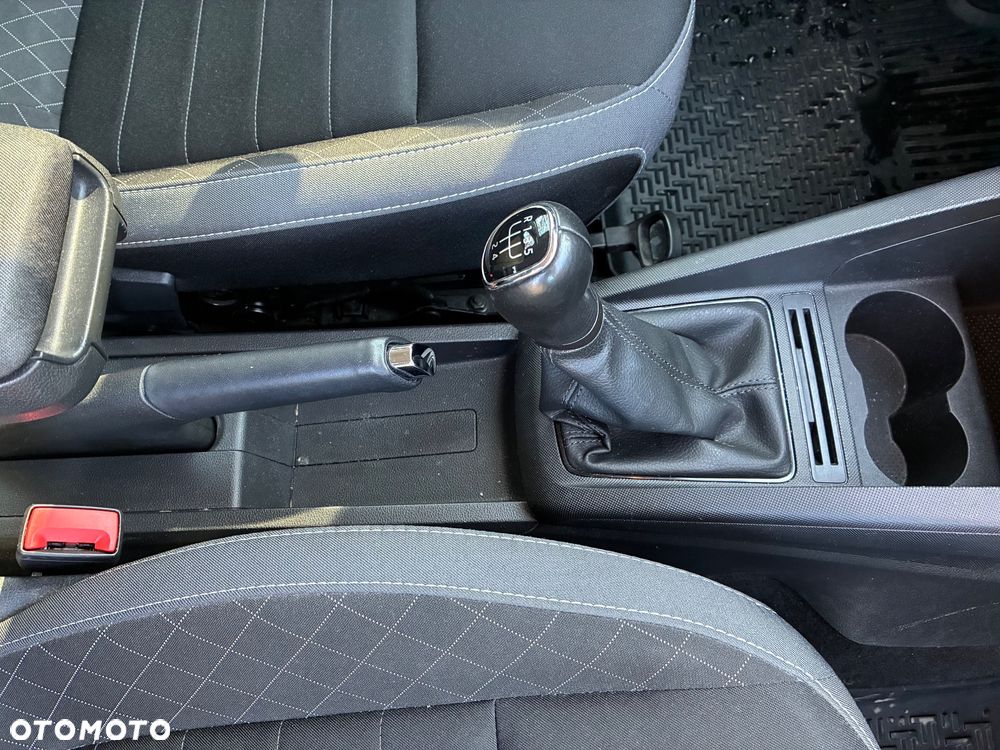 Skoda Fabia 1.0 TSI Ambition - 12