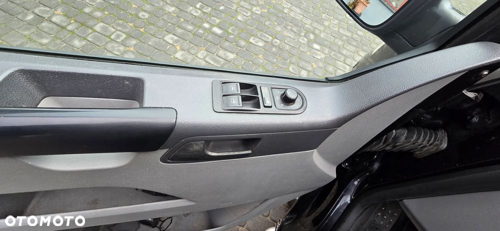 Volkswagen Transporter T5 Long - 9