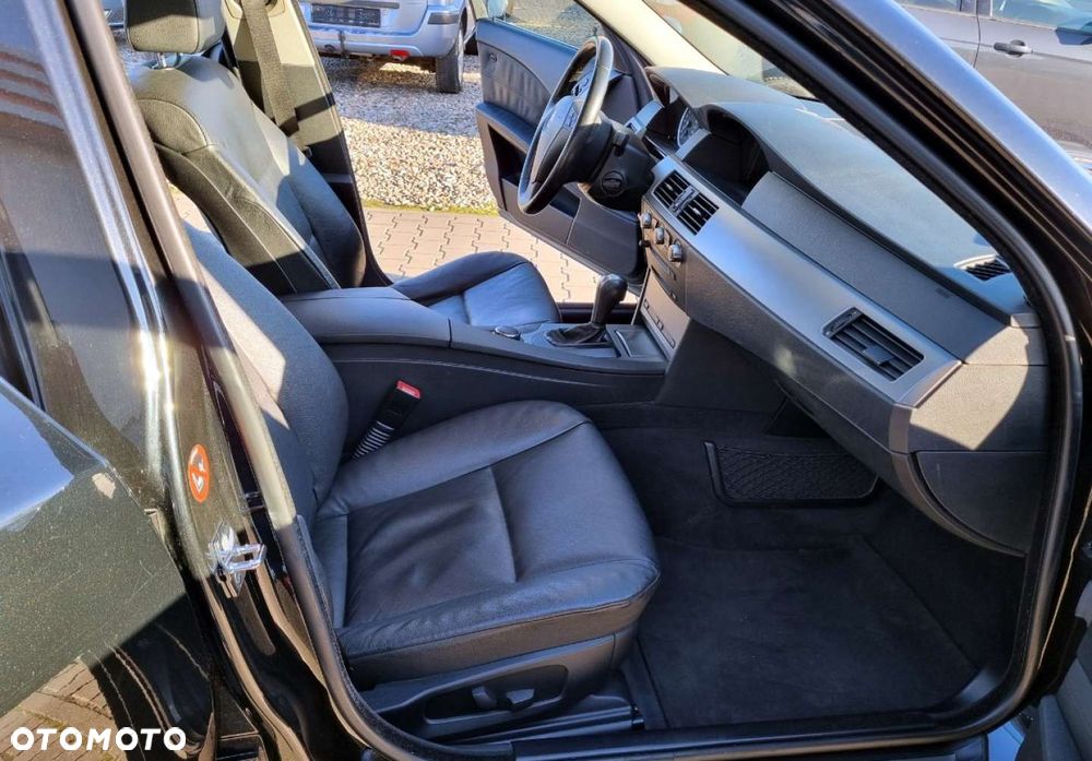 BMW Seria 5 - 24