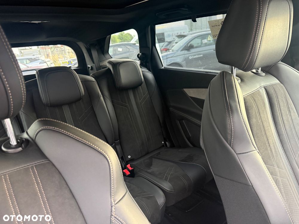 Peugeot 5008 - 8