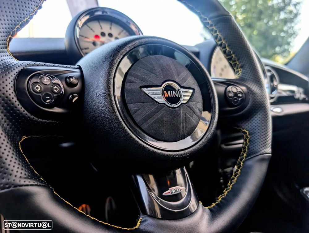MINI 3 Portas Cooper SD - 17