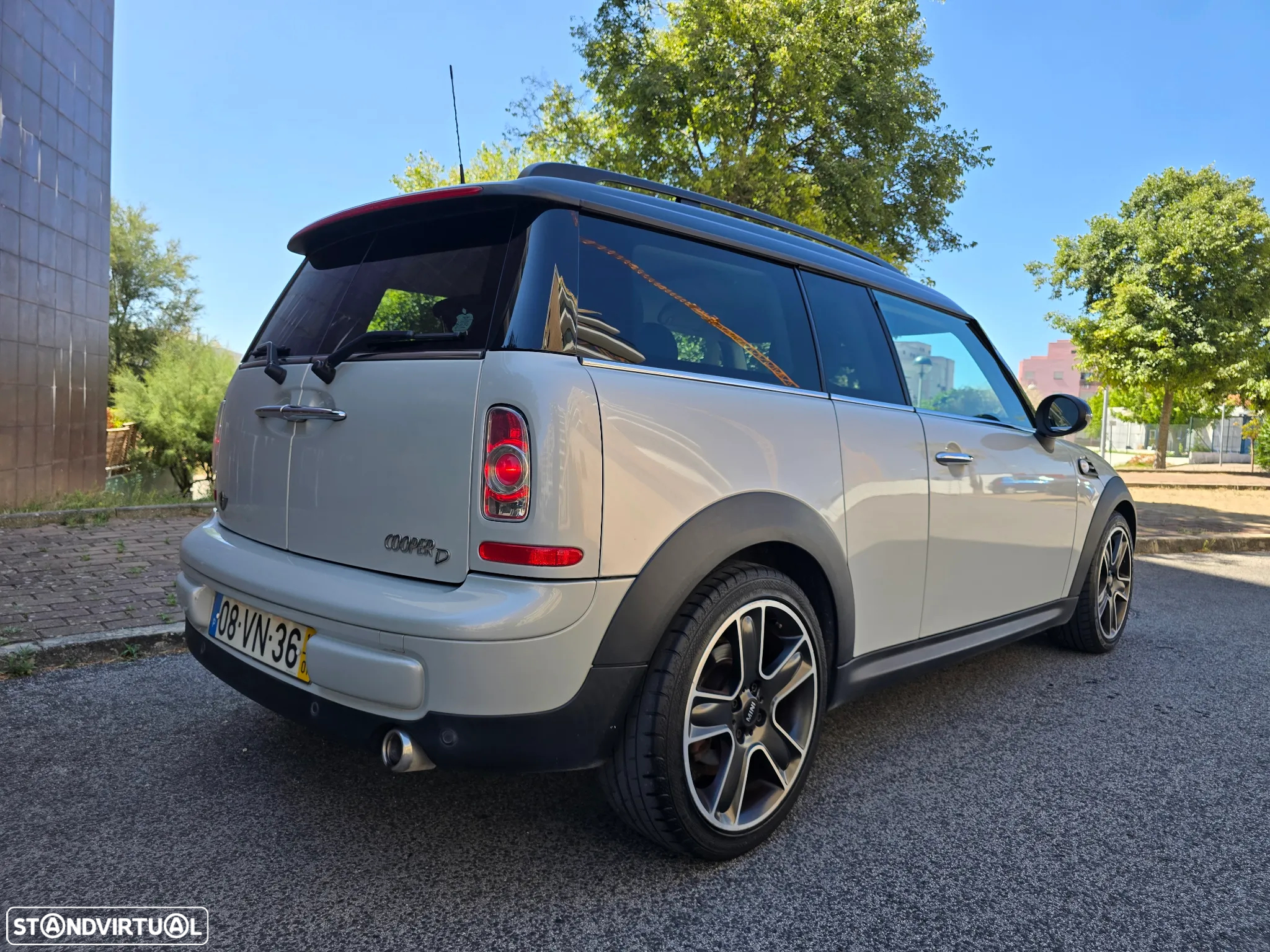 MINI Clubman Cooper D - 21