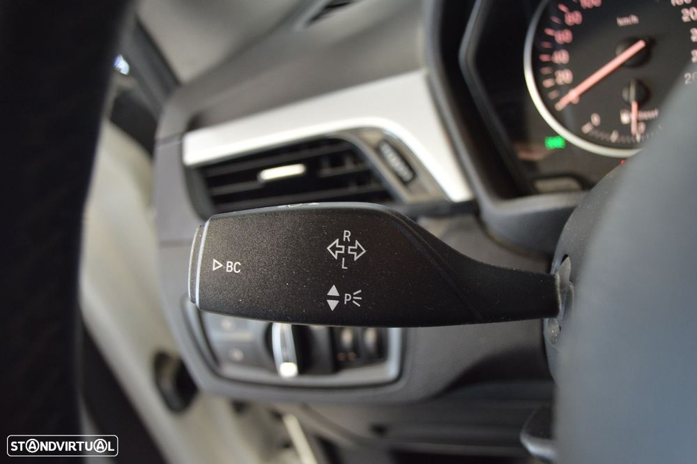 BMW X1 18 d sDrive Auto - 27