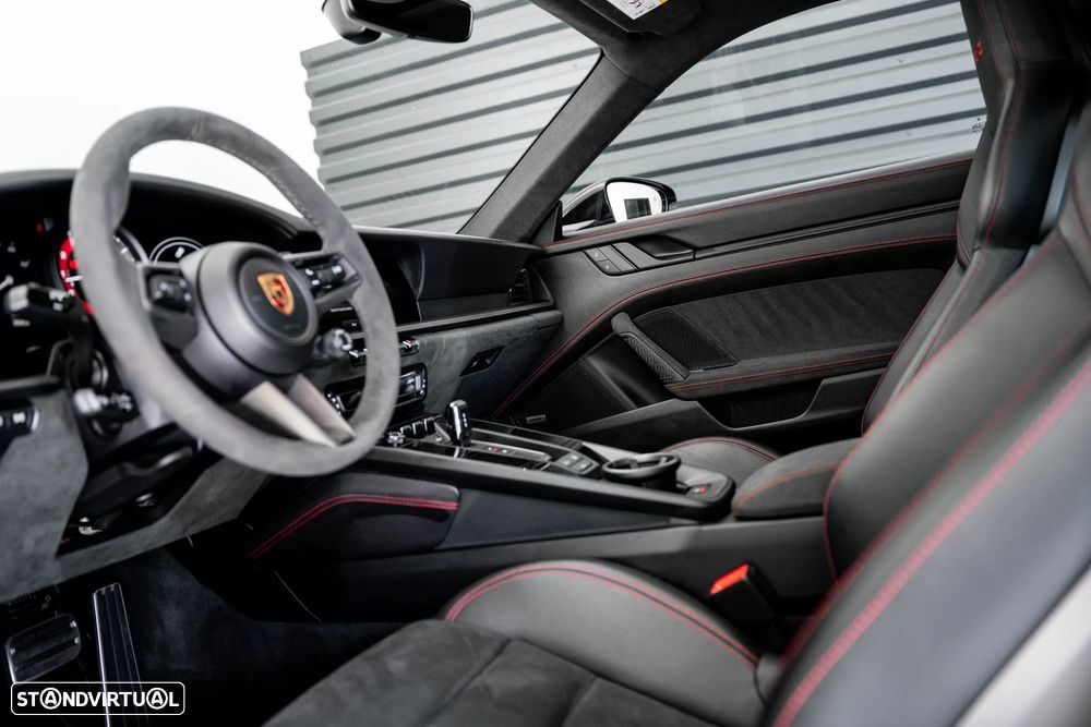 Porsche 911 (992) Carrera GTS PDK - 27