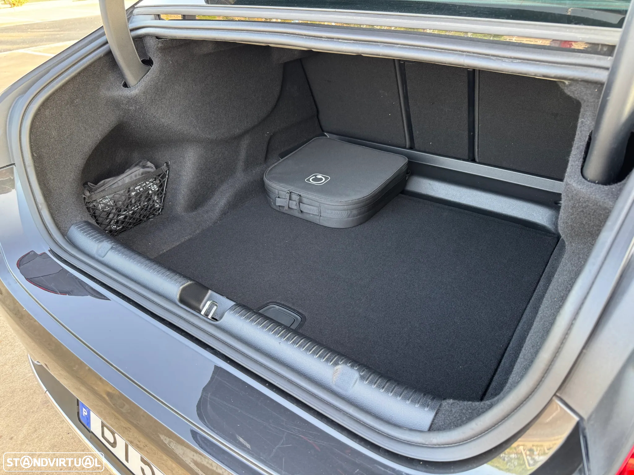 Mercedes-Benz EQE 300 Edition Electric Art - 32
