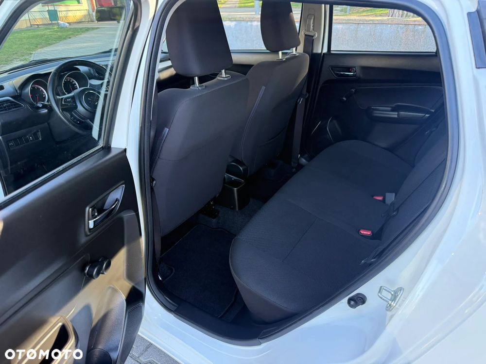 Suzuki Swift 1.2 Dualjet Club - 28
