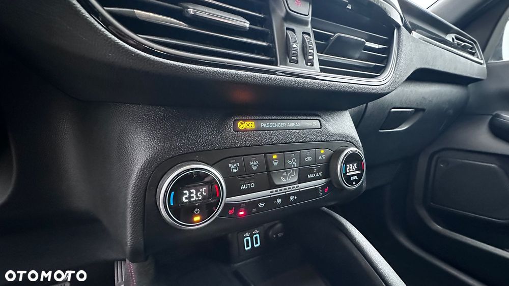 Ford Kuga 2.5 Duratec PHEV ST-LINE X - 25