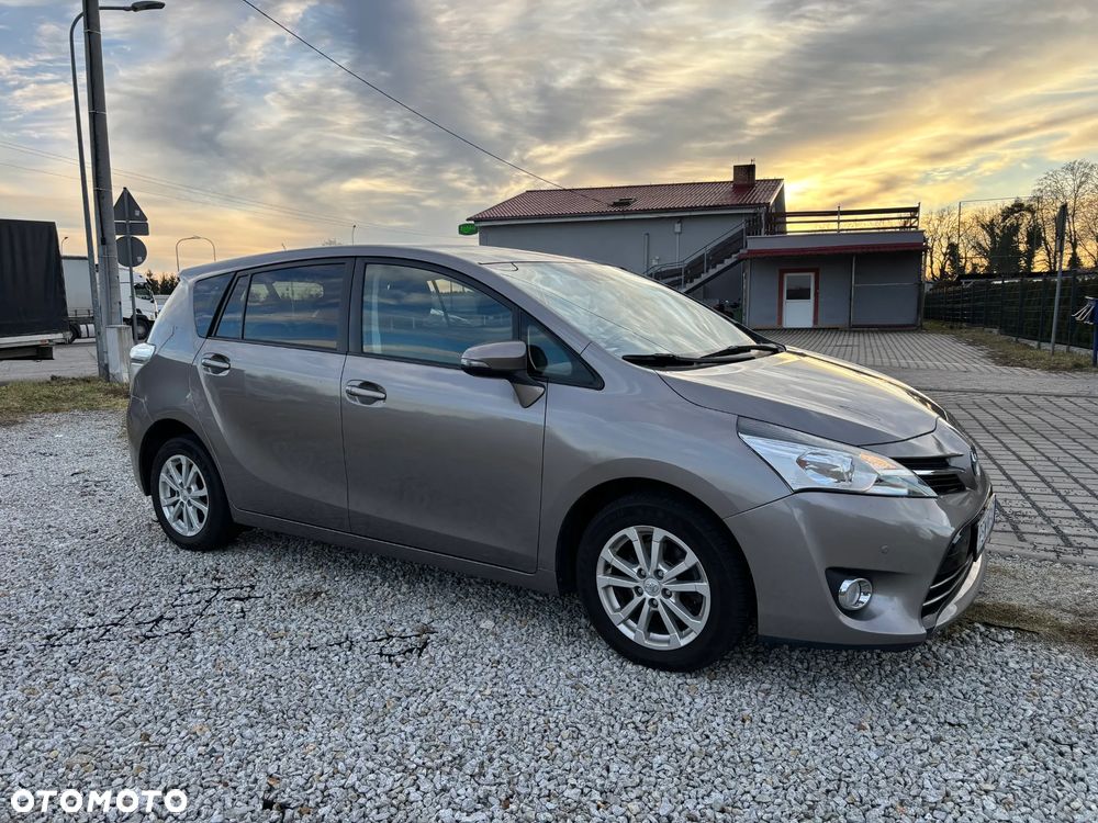 Toyota Verso 1.6 D-4D 5-Sitzer Start/Stop Edition S+ - 17