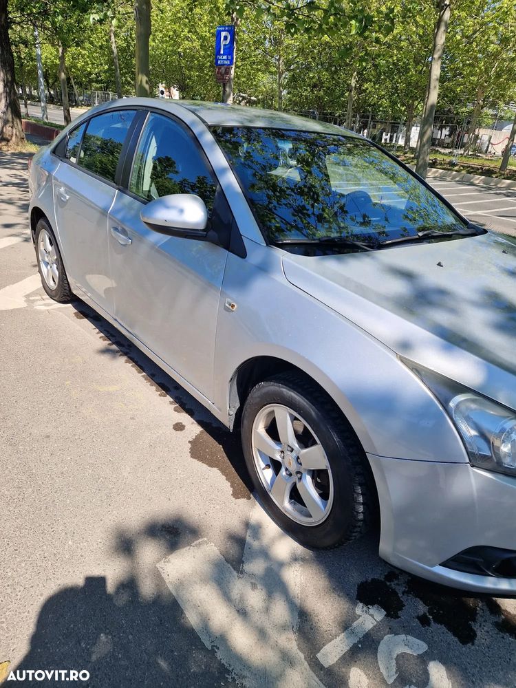 Chevrolet Cruze 1.6 LS Plus G2 - 13