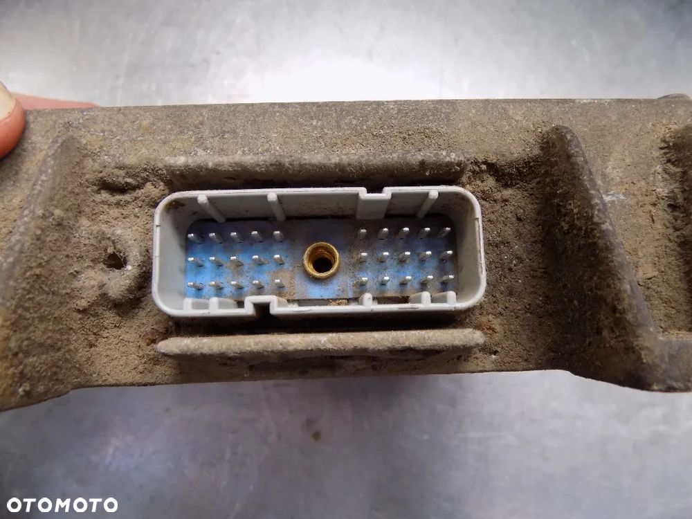 sterownik komputer silnika al81198 67hk101 john deere 6300 6100 6200 6400 - 3