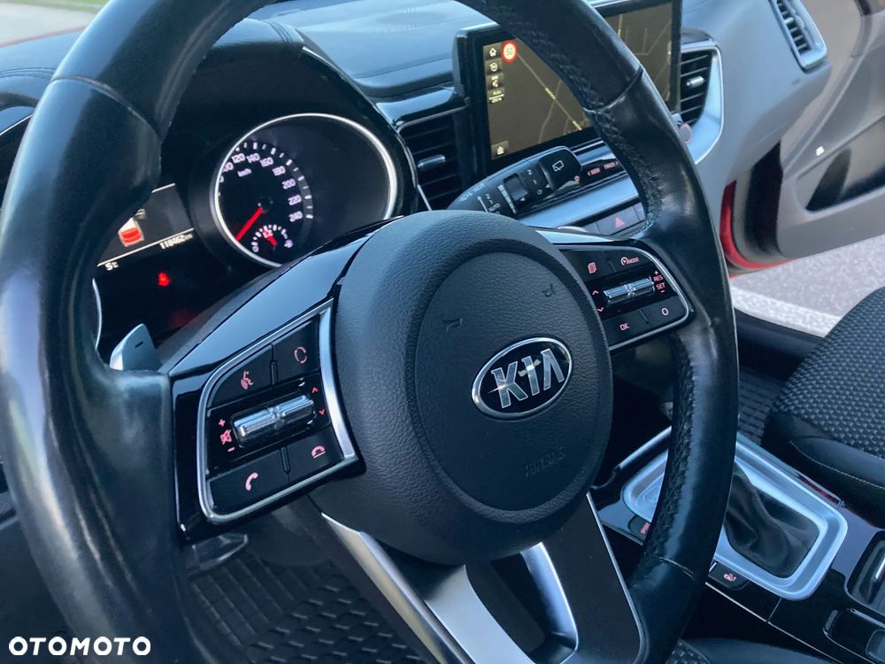 Kia XCeed 1.4 T-GDI L Business Line DCT - 15