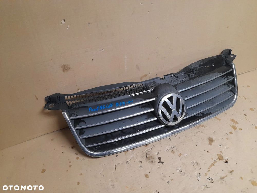 VW Passat B5 FL lift przednia atrapa grill 3B0853651L - 1