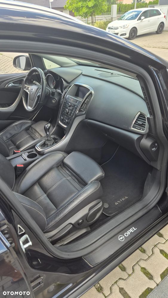 Opel Astra 1.6 T Sport - 12