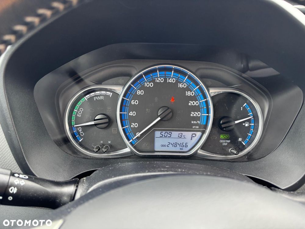 Toyota Yaris Hybrid 100 Sol - 20