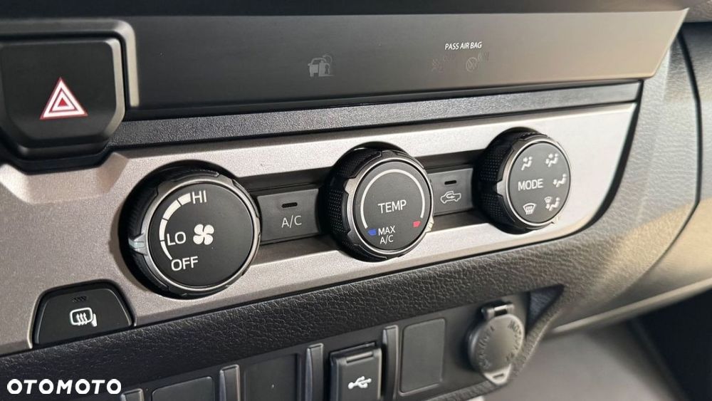 Toyota Tacoma - 29