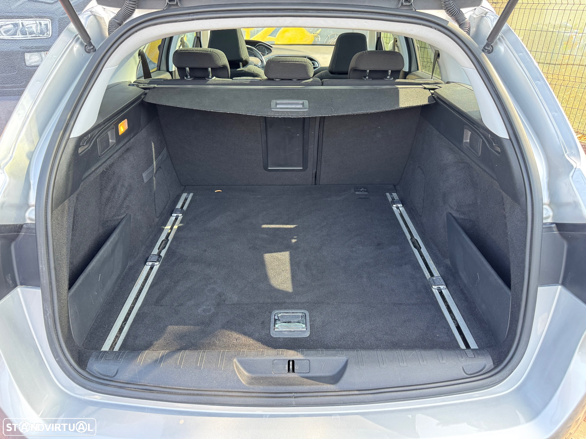Peugeot 308 SW 1.6 e-HDi Allure J17 - 23