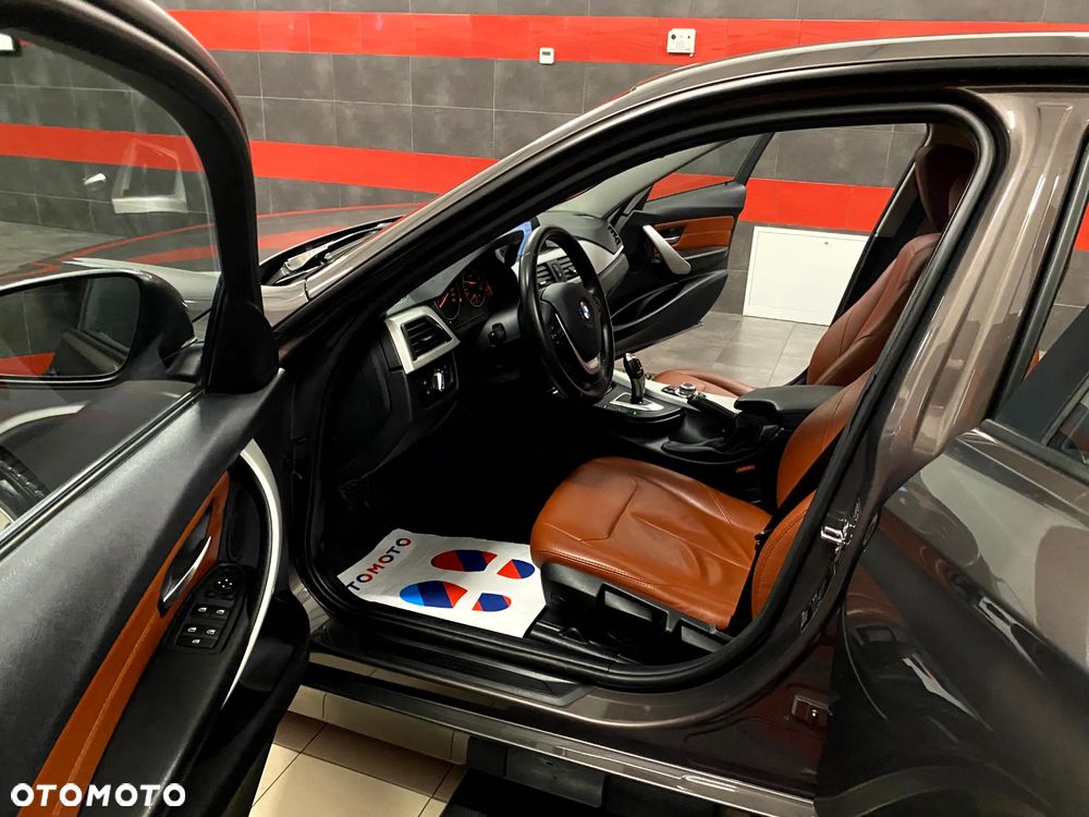 BMW Seria 3 316d Sport Line - 13