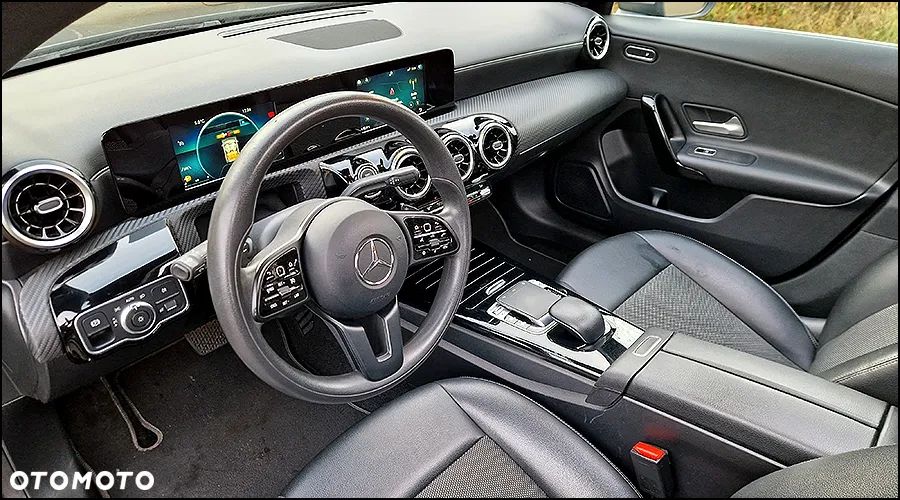 Mercedes-Benz CLA - 16