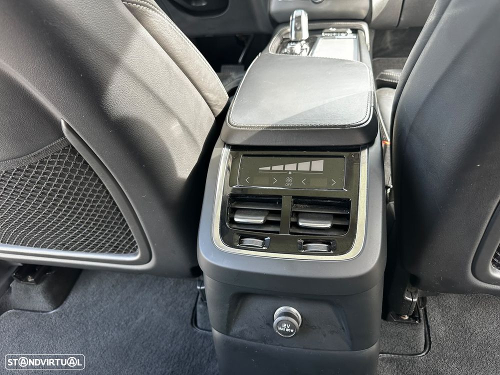 Volvo XC 90 - 23