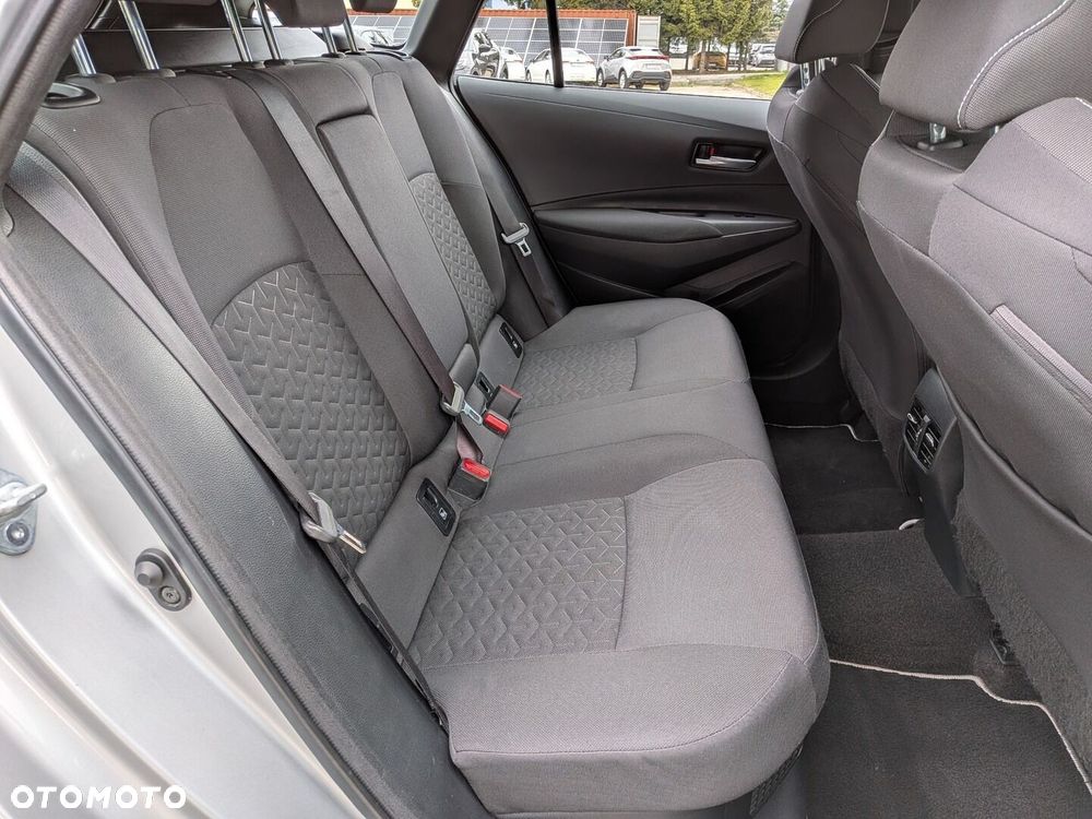 Toyota Corolla 1.8 Hybrid Comfort - 33