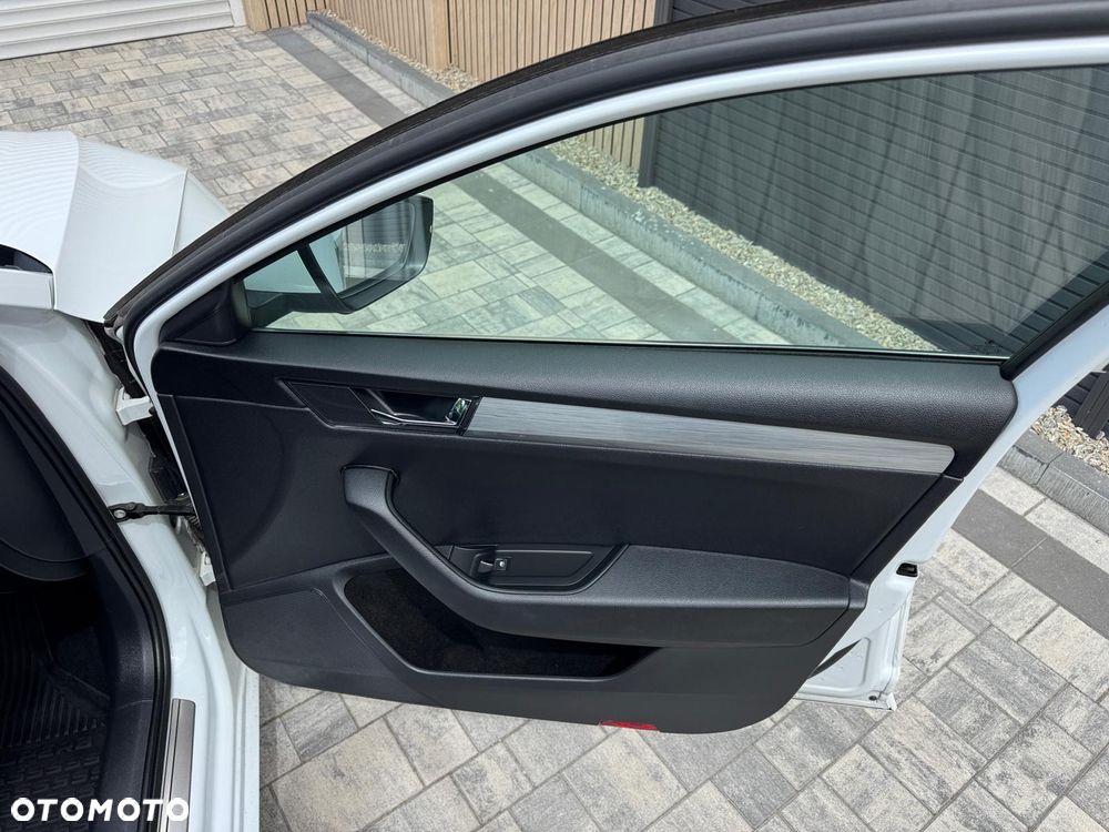 Skoda Superb 1.5 TSI Ambition DSG - 13