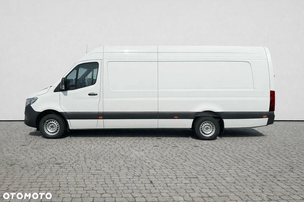 Mercedes-Benz Sprinter - 2