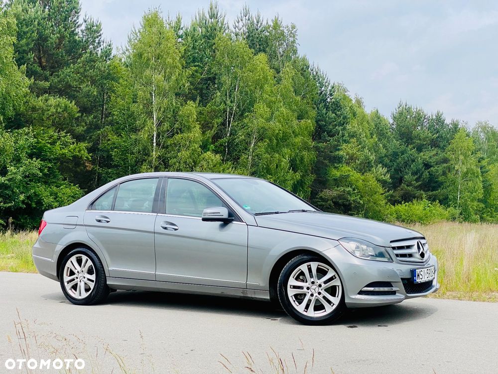 Mercedes-Benz Klasa C 180 CGI BlueEff Avantgarde - 3