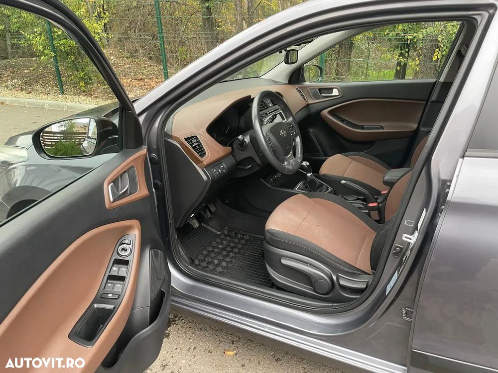 Hyundai i20 1.25 M/T Black Line - 5