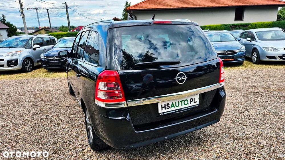 Opel Zafira 1.8 Cosmo EU5 - 16