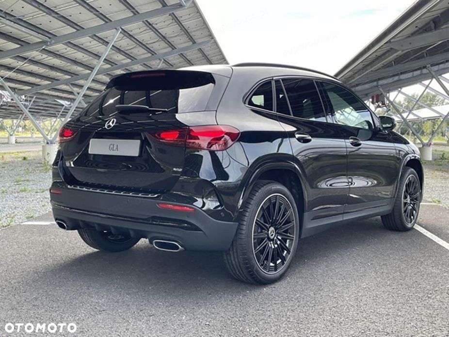 Mercedes-Benz GLA 200 AMG Line - 6