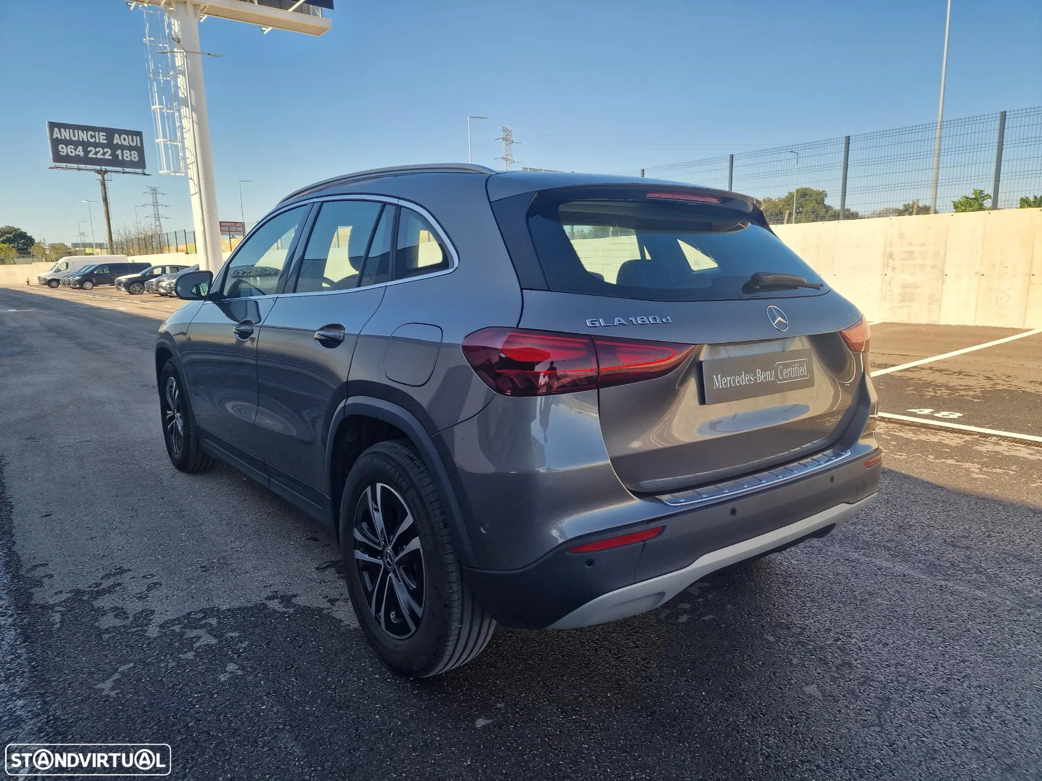 Mercedes-Benz GLA 180 d Style - 8